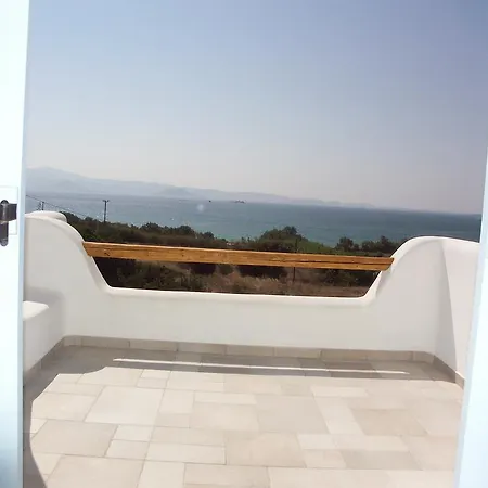 Karades Medusa Plaka (Naxos)