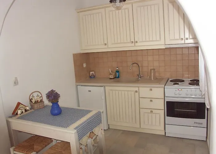 Karades Medusa Plaka (Naxos)